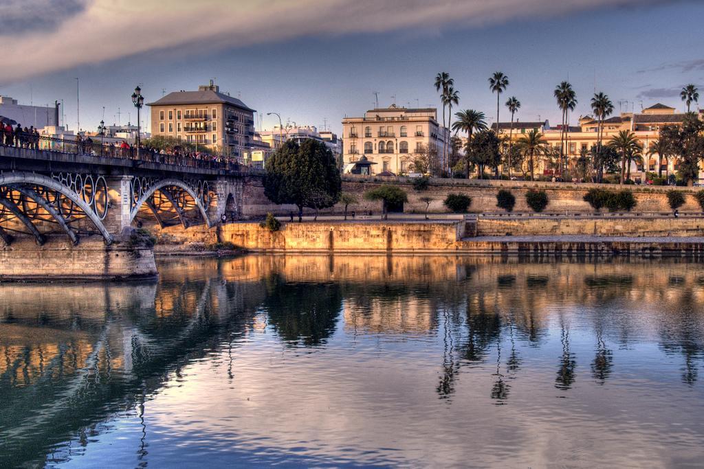 Gifsa Sevilla - Parque Alcosa Exterior photo
